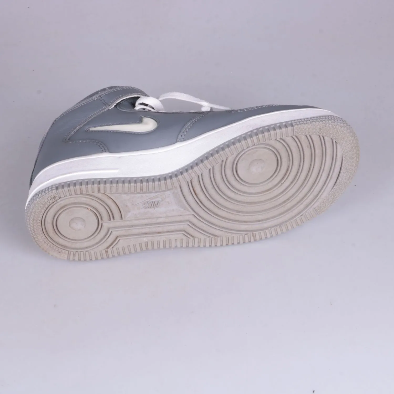 кроссовки Nike